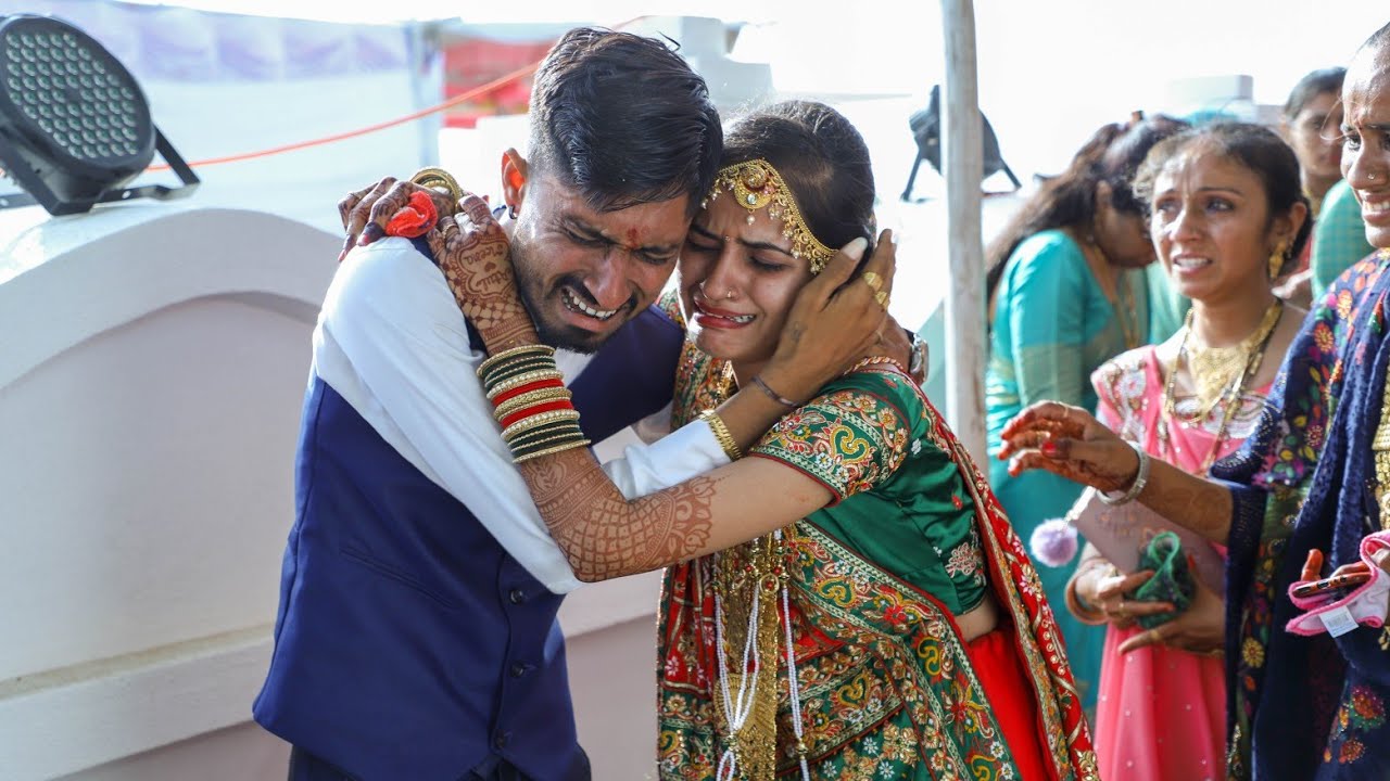 દીકરી ની વિદાય | New Vidai Song |@atulminavlogs  મારી લાડકડી જાશે એને સાસરે | Mahadev Studio Beran