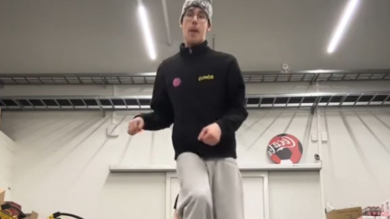 Comical wardrobe fail leaves man scrambling off-screen during TikTok recording || WooGlobe
