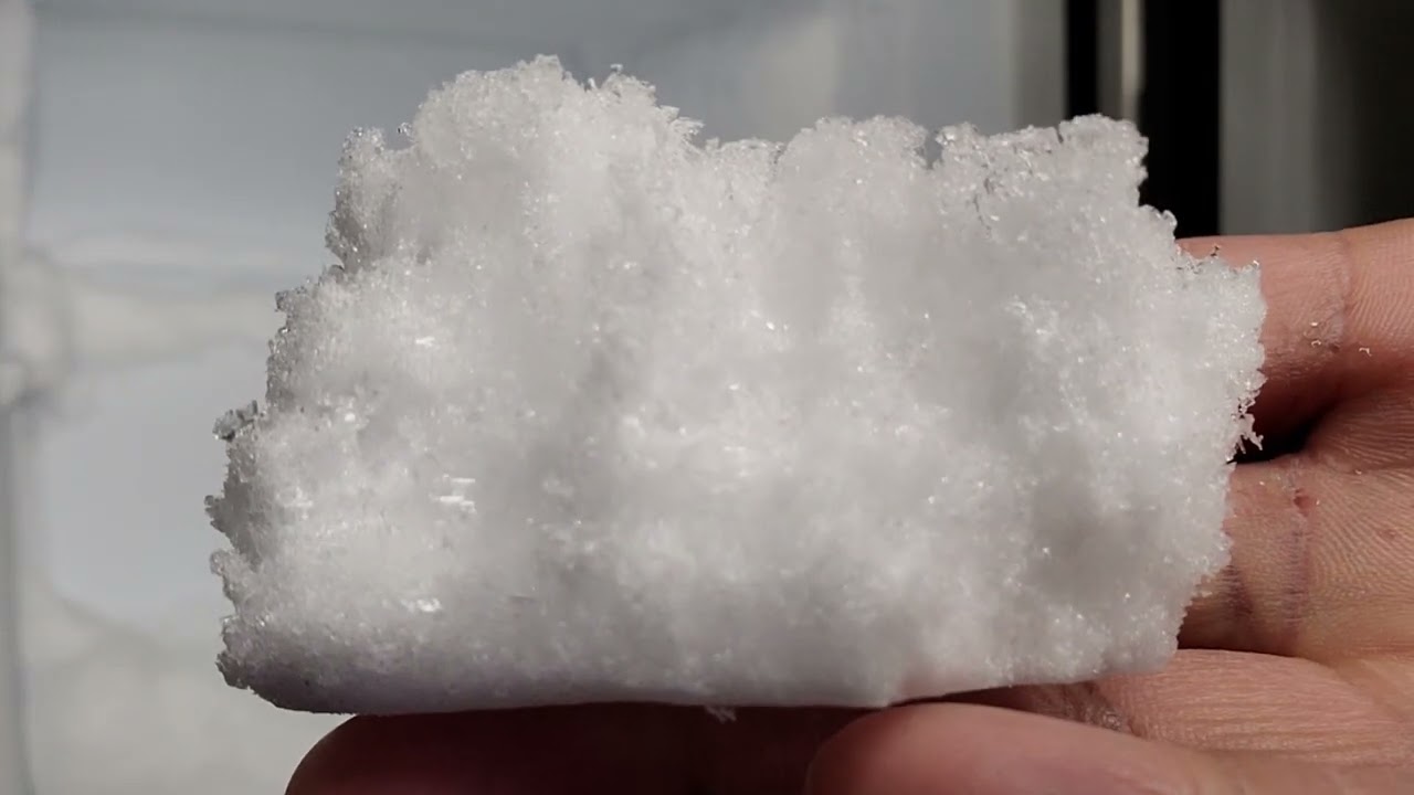 CRISPY & SQUEAKY | CLEARING THE ROOF | #iceeating #asmr #asmrice