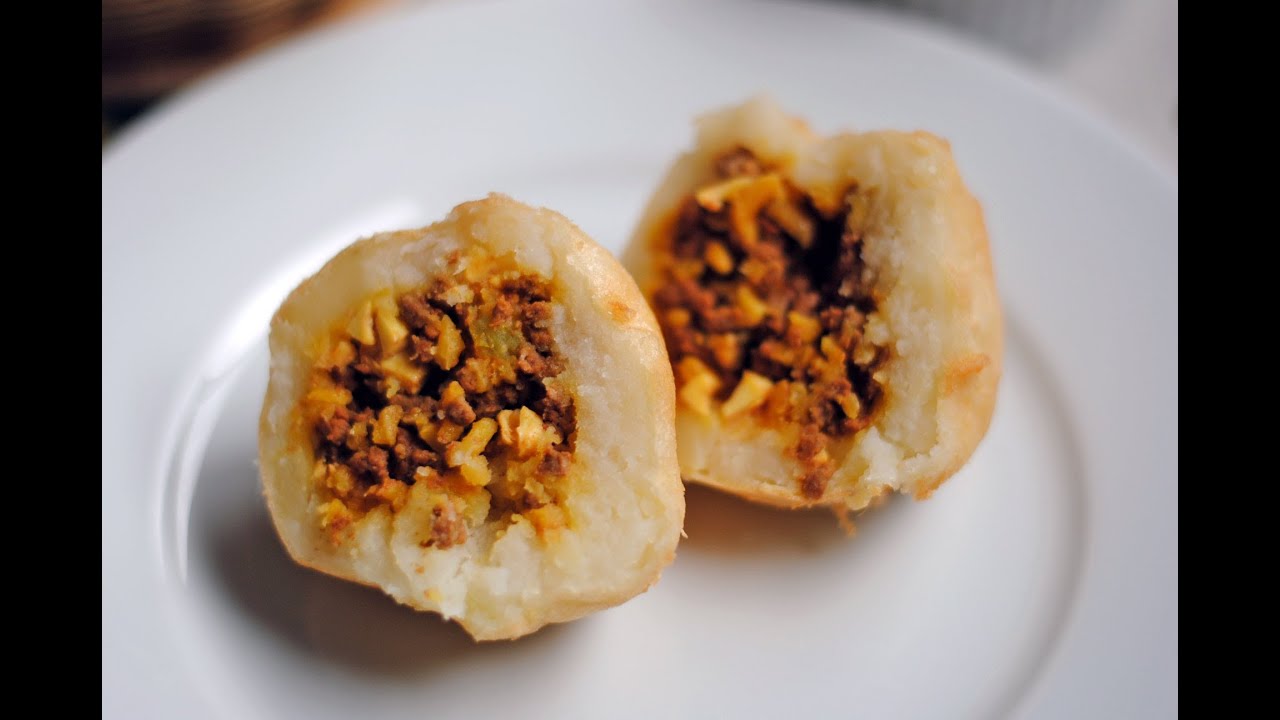 COLOMBIAN PAPAS RELLENAS | How To Make Potato Turnovers | SyS