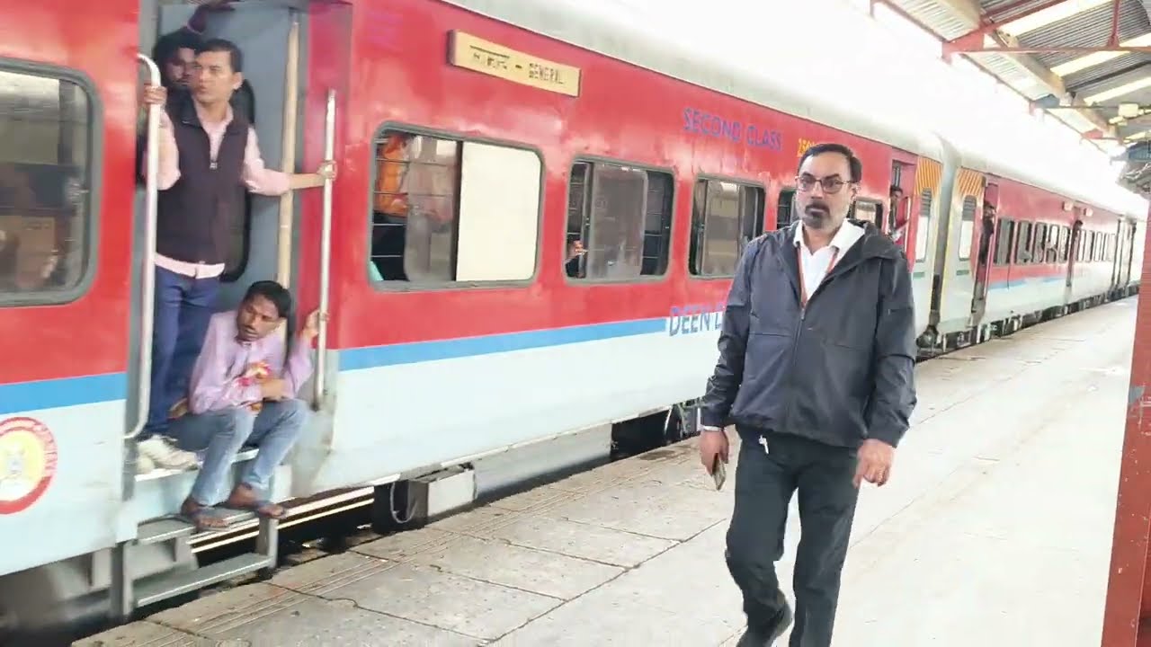 Shalimar Malani express |Jammu Tawi junction to  Barmer junction  | delhi junction arrived 