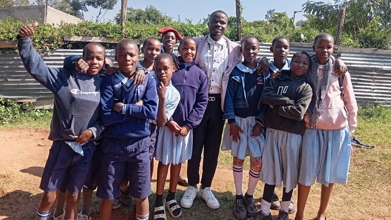 Kenyan Village School 🏫🎒😭😭