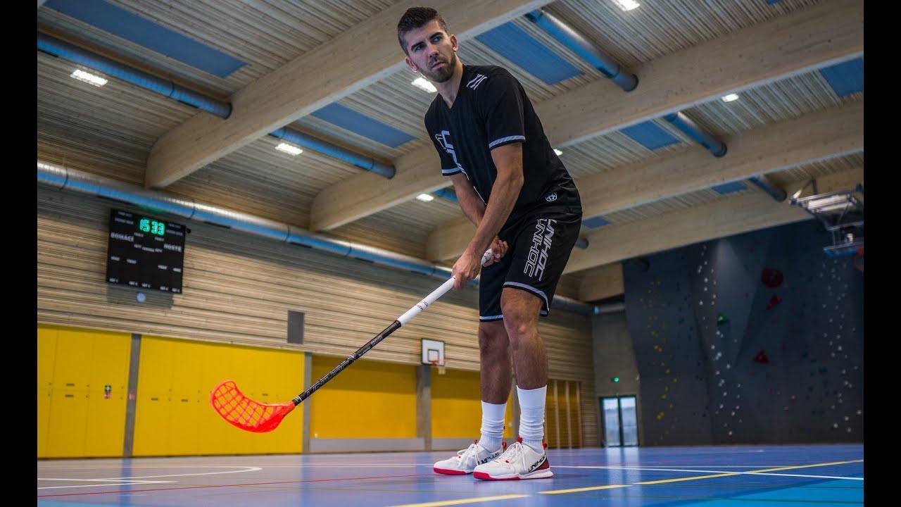 BACKHAND s Tomášem Sladkým