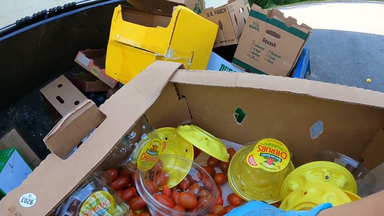 Oh my Tiba tiba nanaman tayo mga bai kombati kodasai layat lupin #dumpster #dumpsterdiving #free