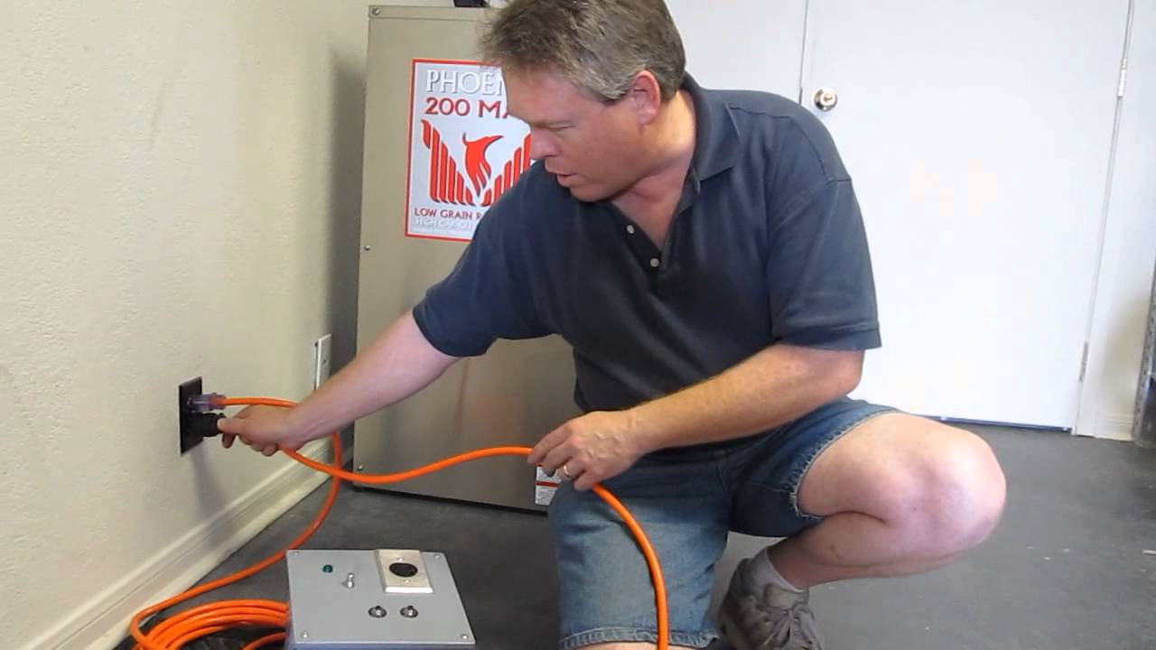 Steambrite: 230 Volt to 240 volt Circuit Joiner using two 120 Volt outlets