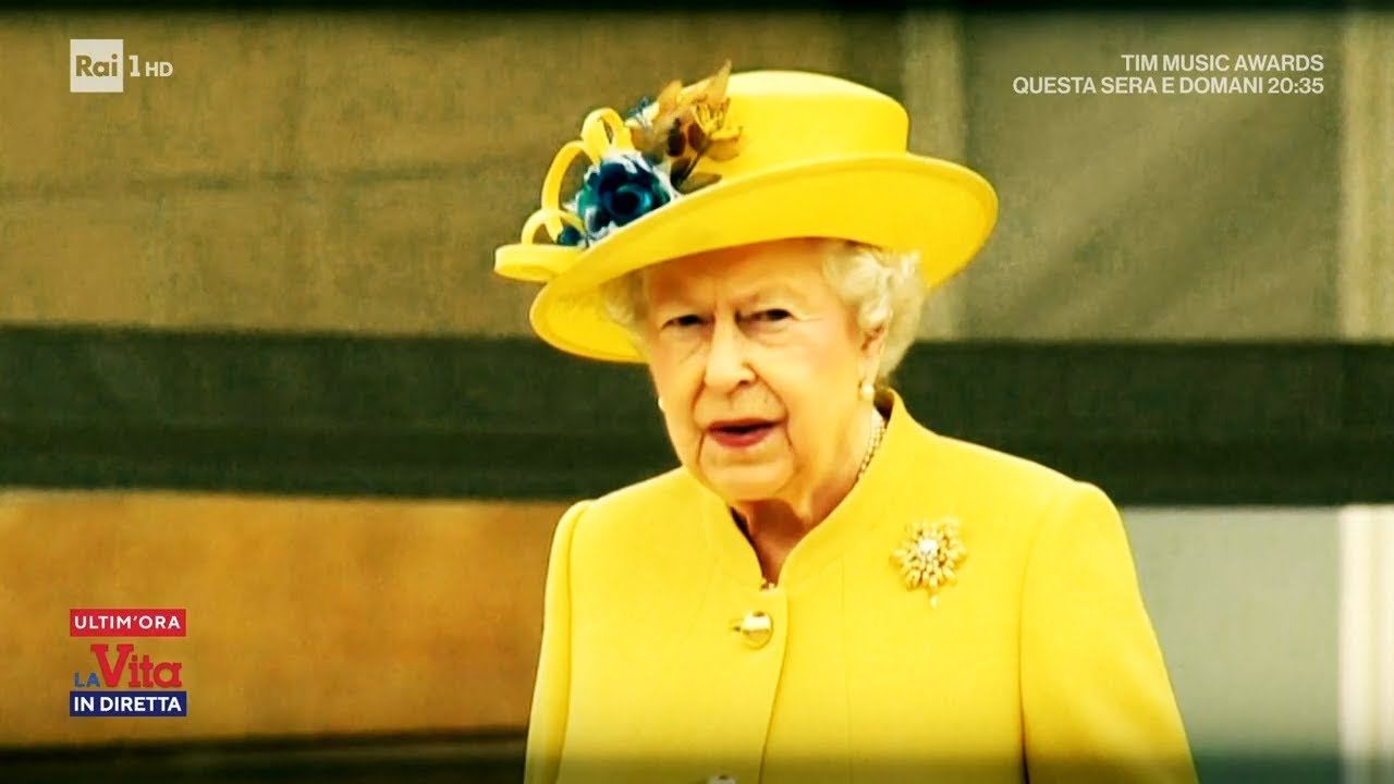 L'addio del Regno Unito alla Regina Elisabetta II - La vita in diretta 09/09/2022