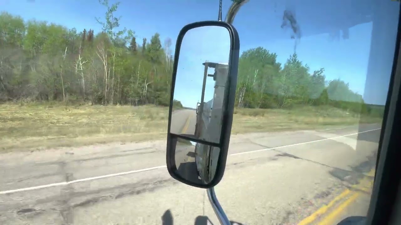 Straight pipe Mack mp8 pulling up some hills.