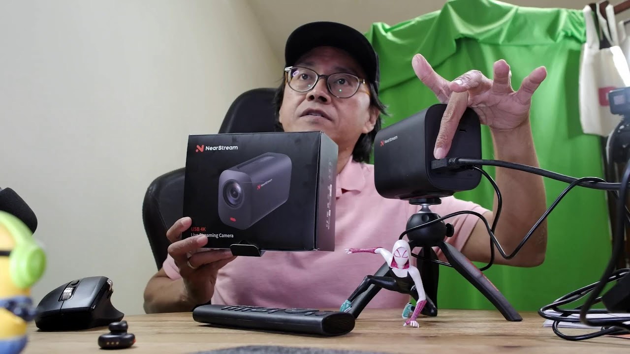 Unboxing a live stream camera