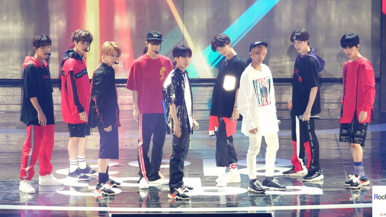 Stray Kids (스트레이 키즈) my pace 마이페이스[4K 60P RAW 직캠]@180830 락뮤직
