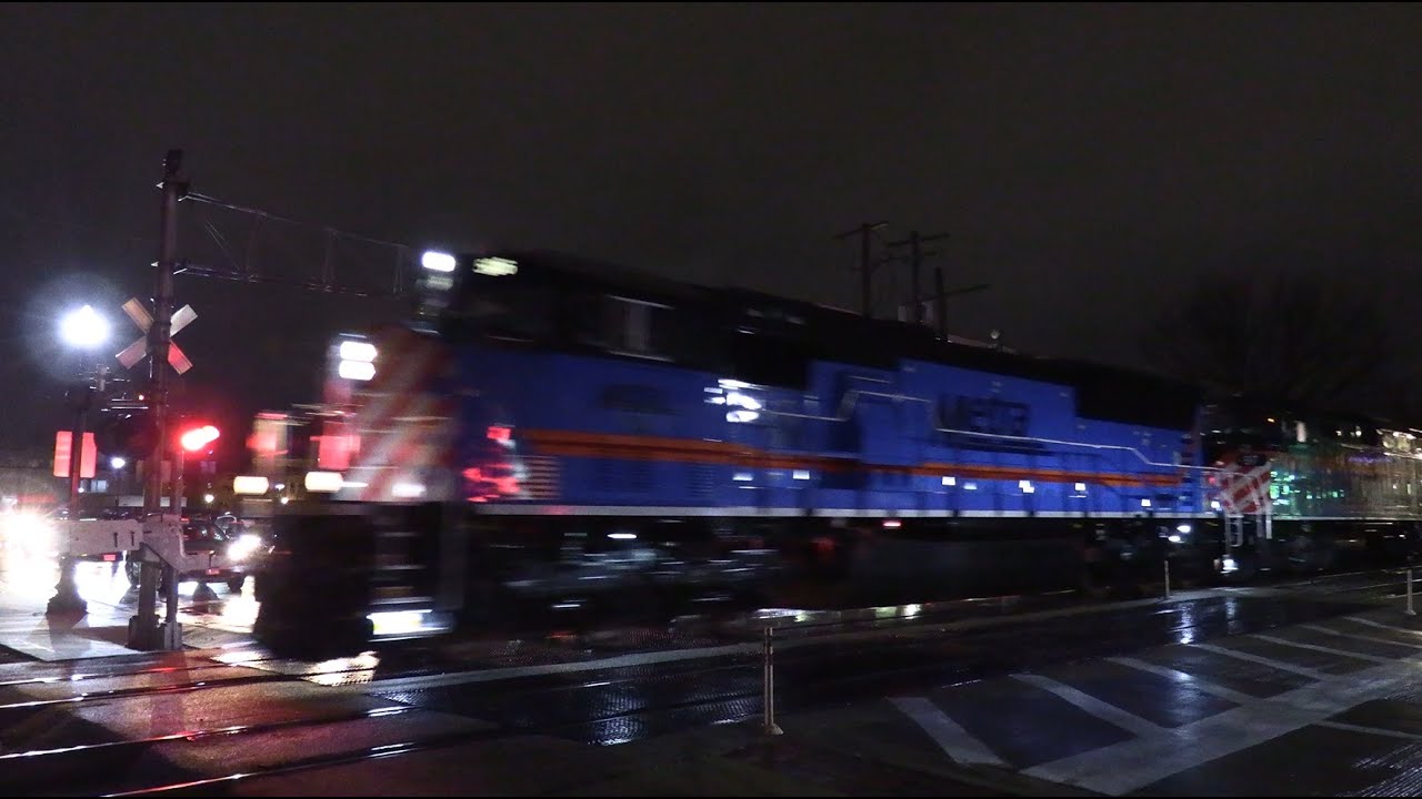 Metra's New SD70MACH Departs Elgin