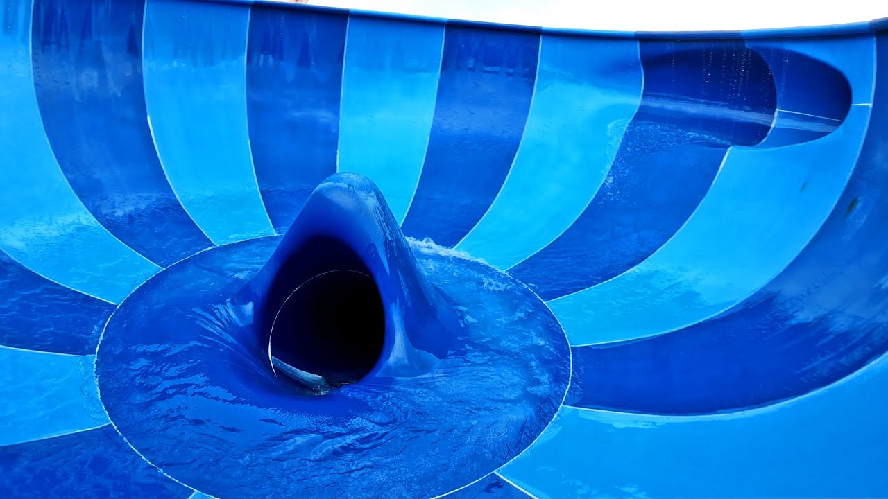 UFO Water Slide at Bog&aacute;csi Strandf&uuml;rdő | Hagyma Cs&uacute;szda