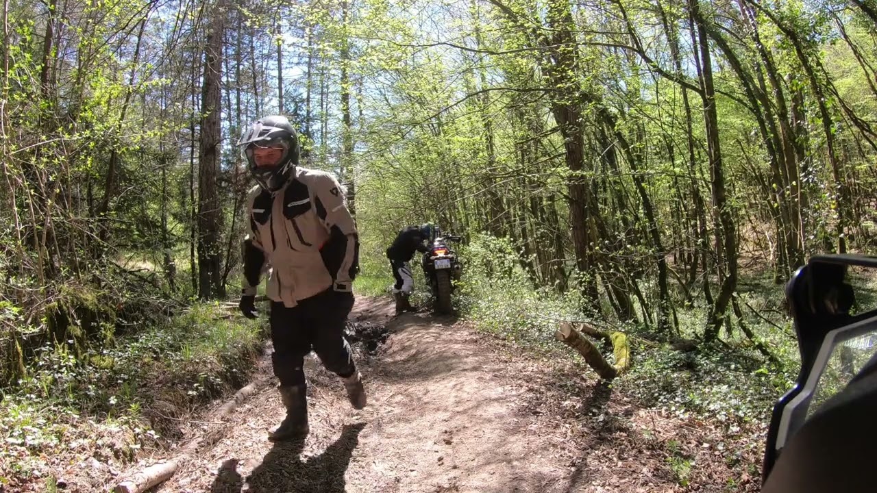 BMW1250 GSA-STAGE OFF ROAD-PETOKASK 2022-BMWE BESANCON