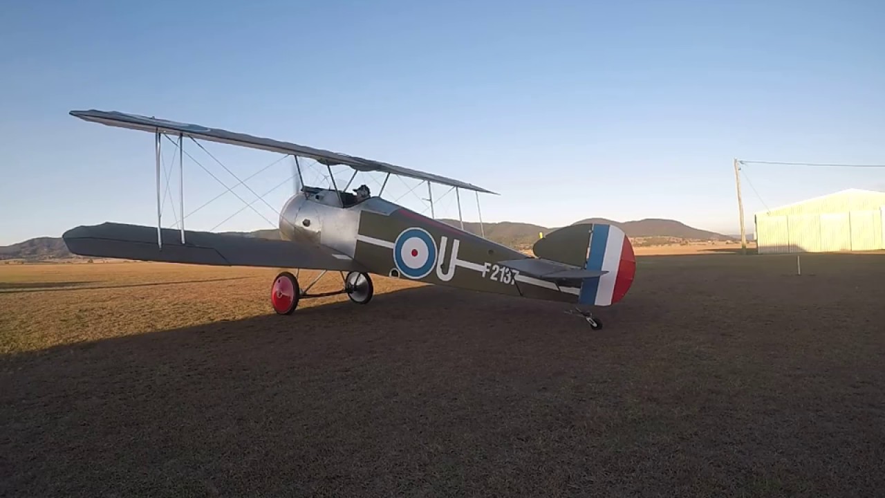 Airdrome Airplanes Sopwith Camel engine start