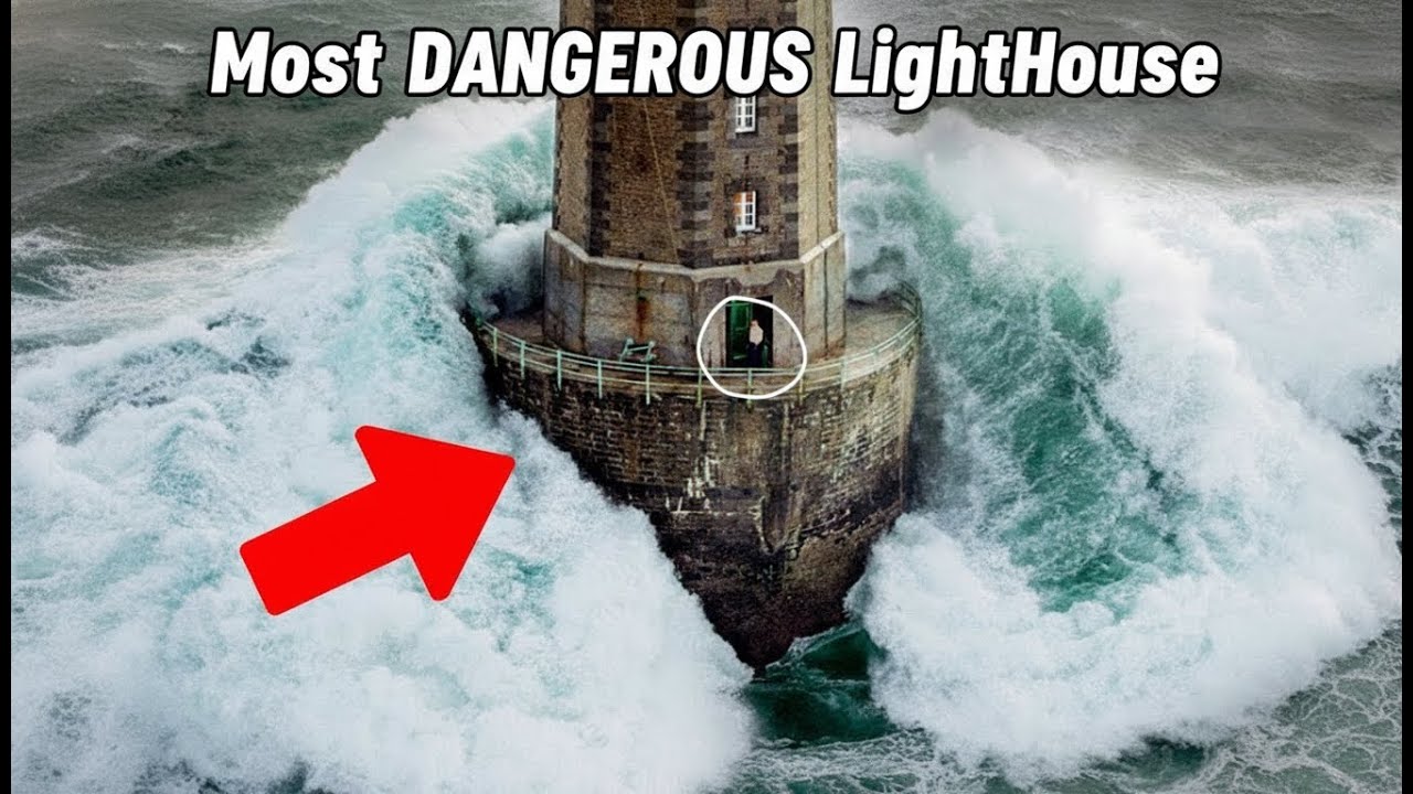 The world 🌍 Most Dangerous lighthouse 😱😱😱😱