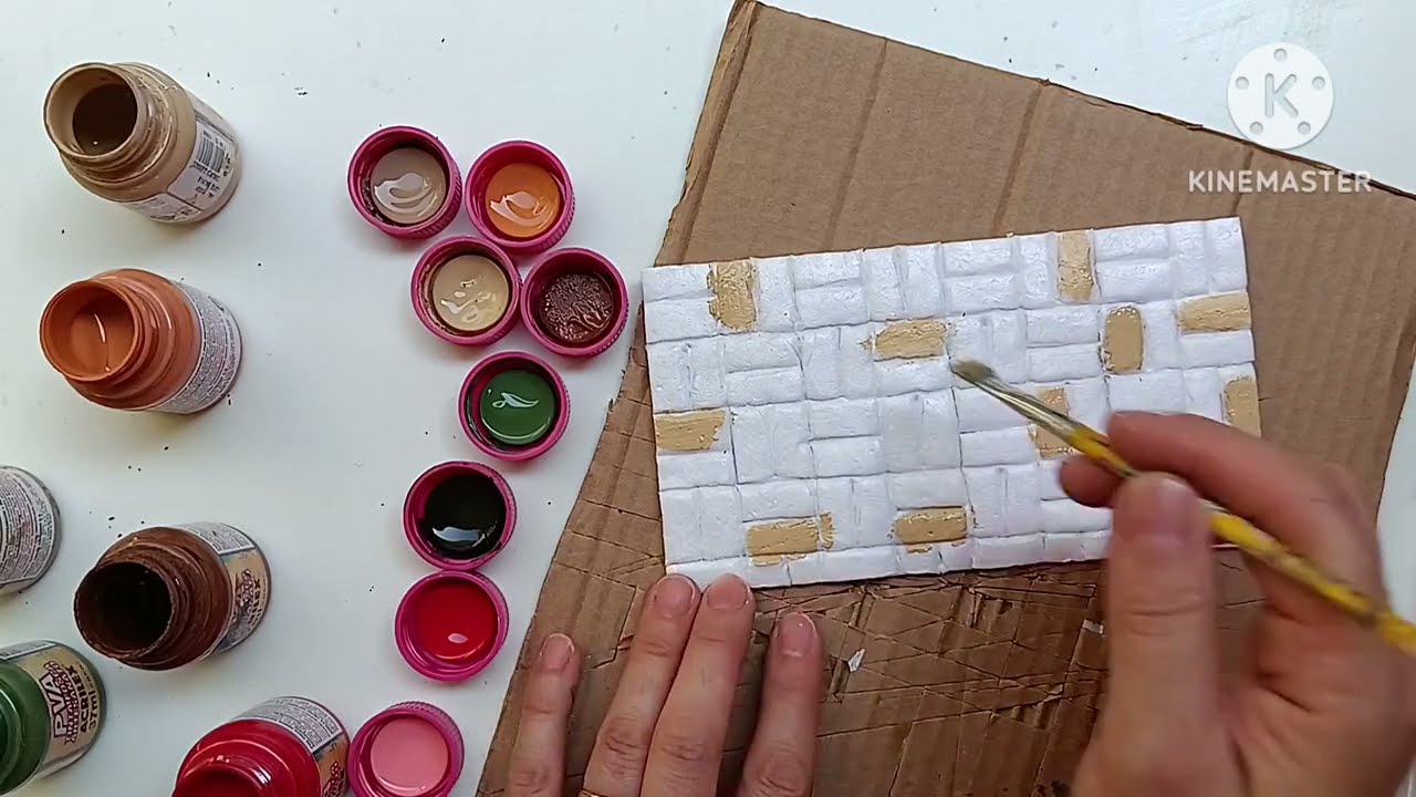 Descubra o jeito mais fácil de fazer tijolinho de argila e de cimento gastando muito pouco. Minicasa