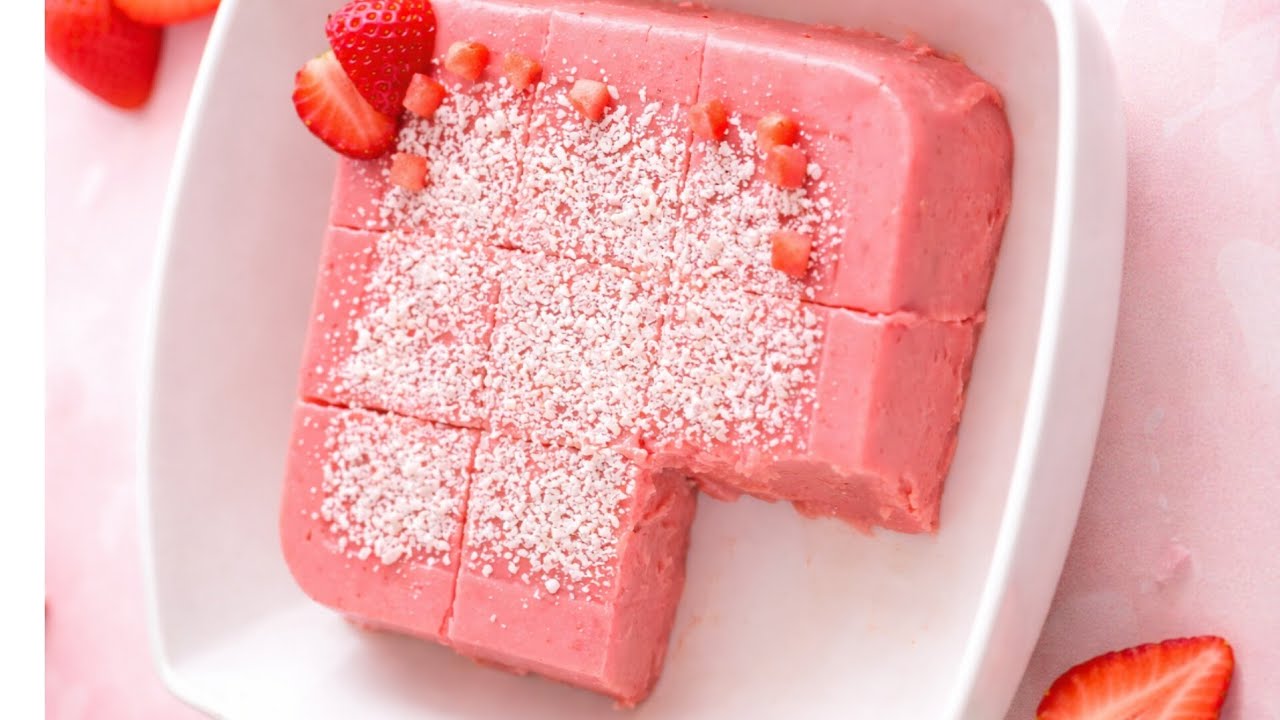 Milk, banana ,strawberry and 3 ingredients quick dessert in 10 minute no oven ,no gelatin
