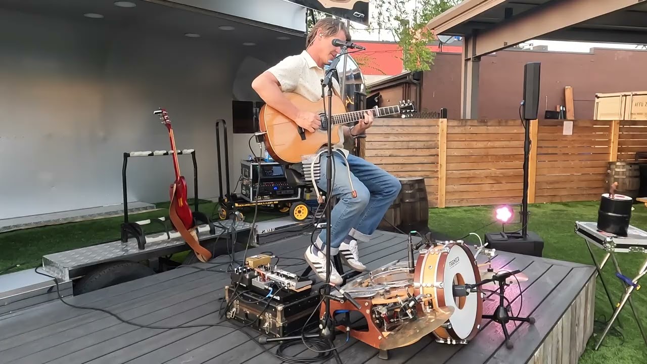 Romeo and Juliet - Mark Knopfler Cover- Todd and The Drum