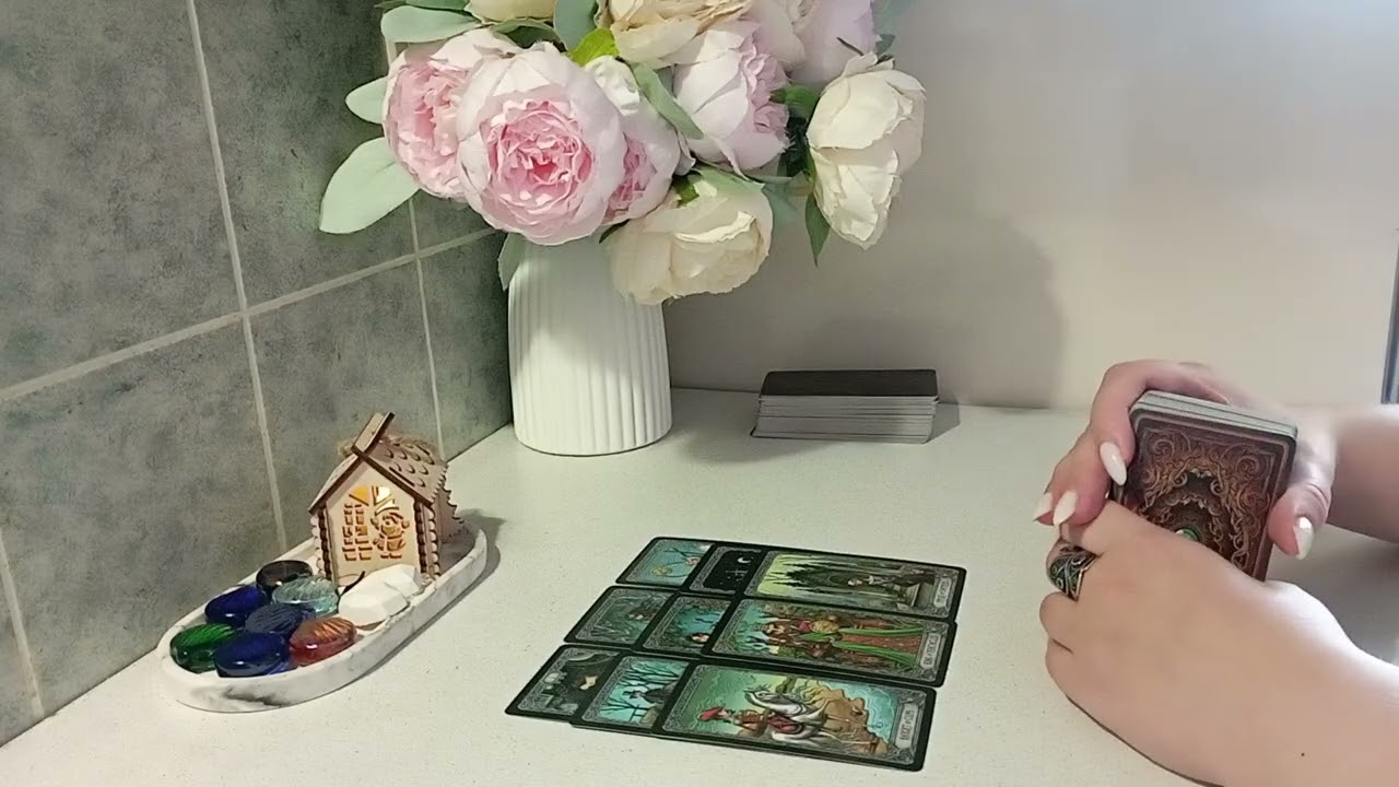 Что он думал о вас перед сном⁉️  #таро #гадания #tarot 