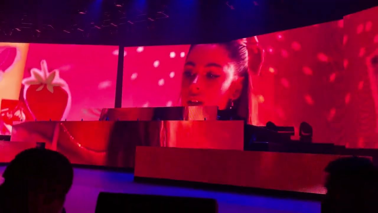 TINI - por qué te vas (live at tini tour 2023 new york city)