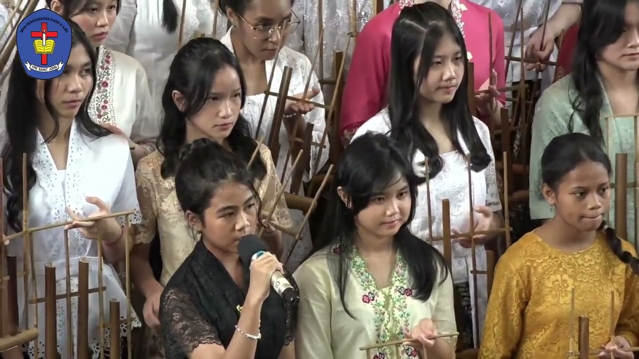 SPECIAL PERFORMANCE AT HUT SAINTJOHN 50TH