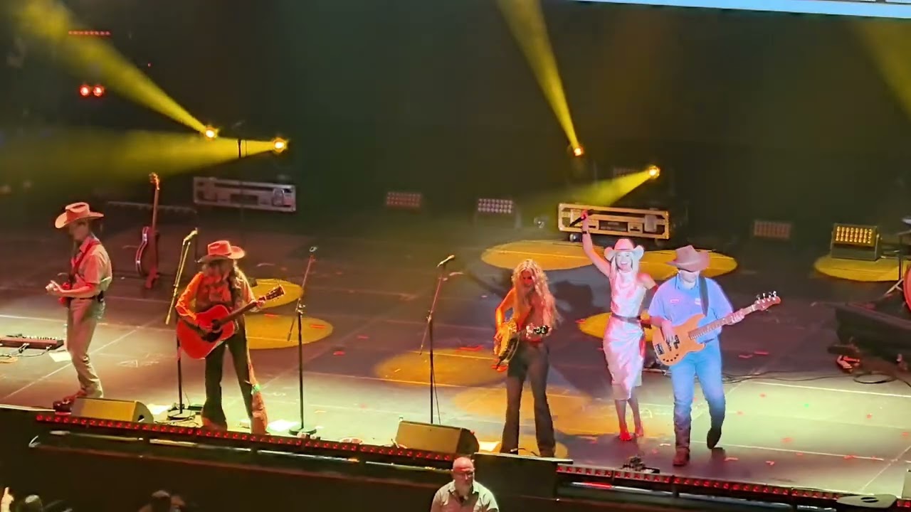 The Castellows - Hurricane LIVE @ C2C FESTIVAL BERLIN 07.03.2025 Germany Uber Eats Music Hall