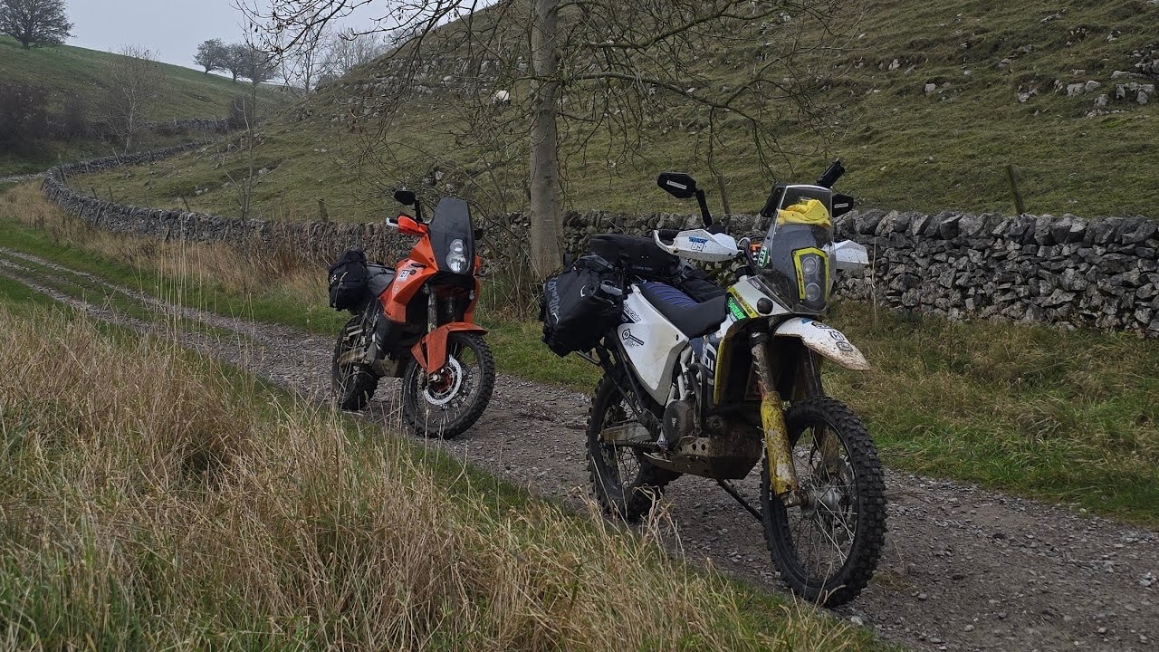 Peak District trail riding