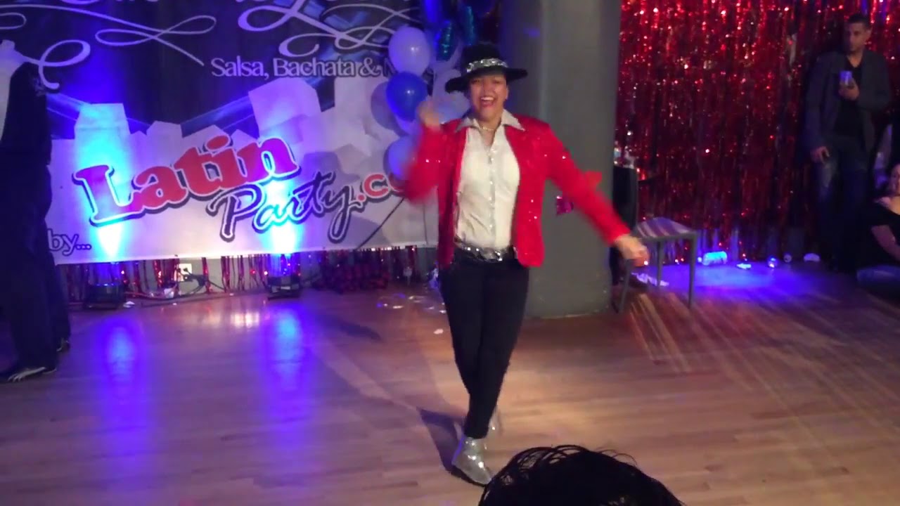 Nadia Torres dancing to Oye Como Va at Las Chicas Locas Event