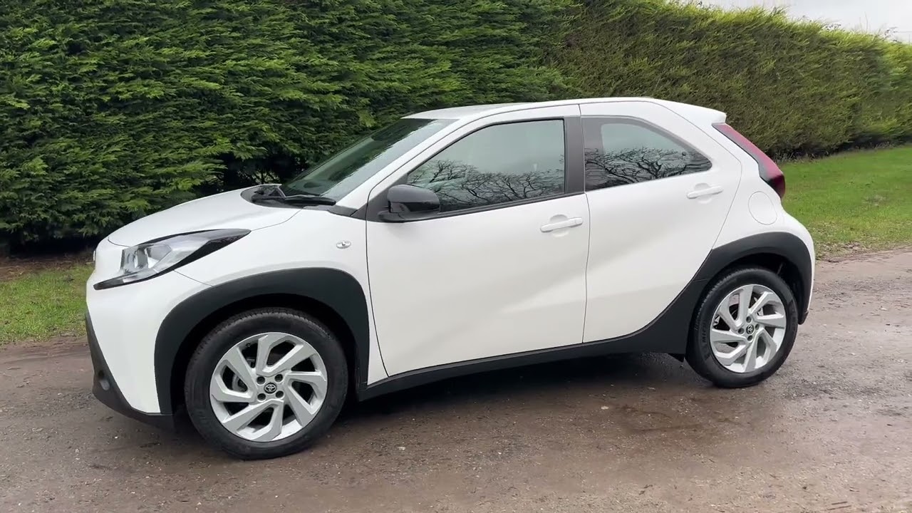 LB73CXZ - Toyota Aygo X