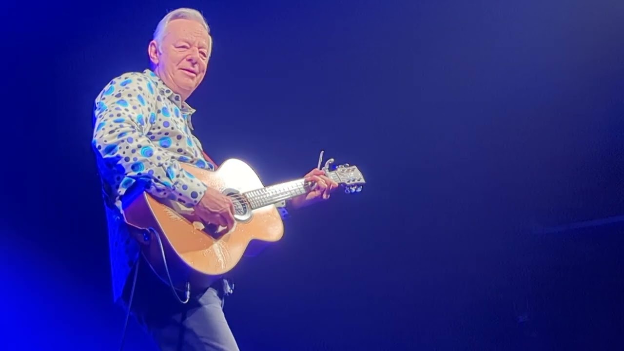 Tommy Emmanuel              Deep River Blues/Black Mtn. Rag  12~12~2024         Ashville NC