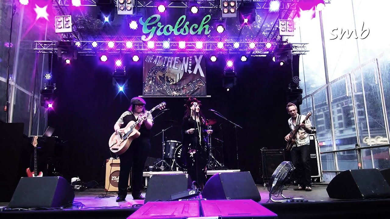 Candye Kane at Nix Blues Night feat. Laura Chavez 2015-08-13