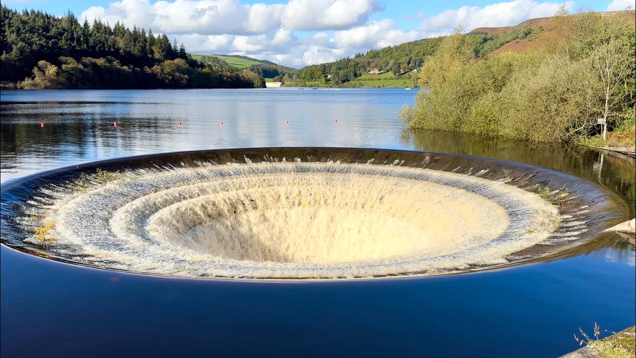 Plug holes at Ladybower reservoir - 22/10/23