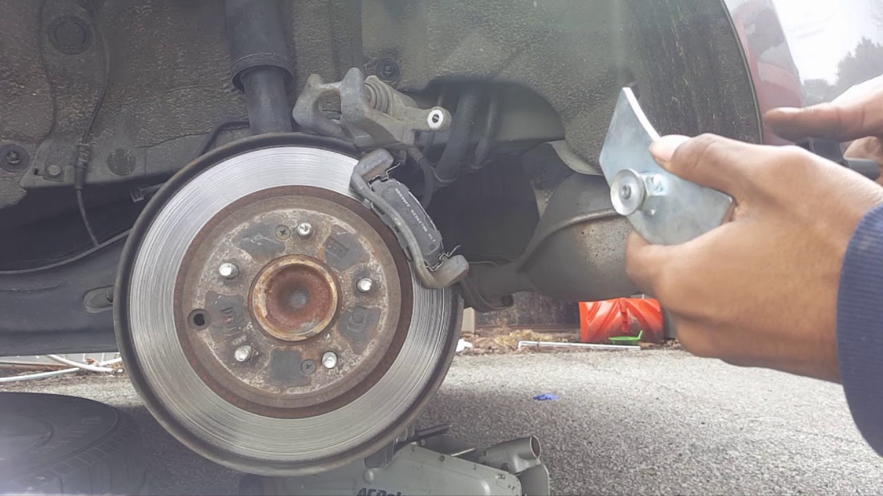 how to: 2011-2013 kia optima ( rear ) brakes