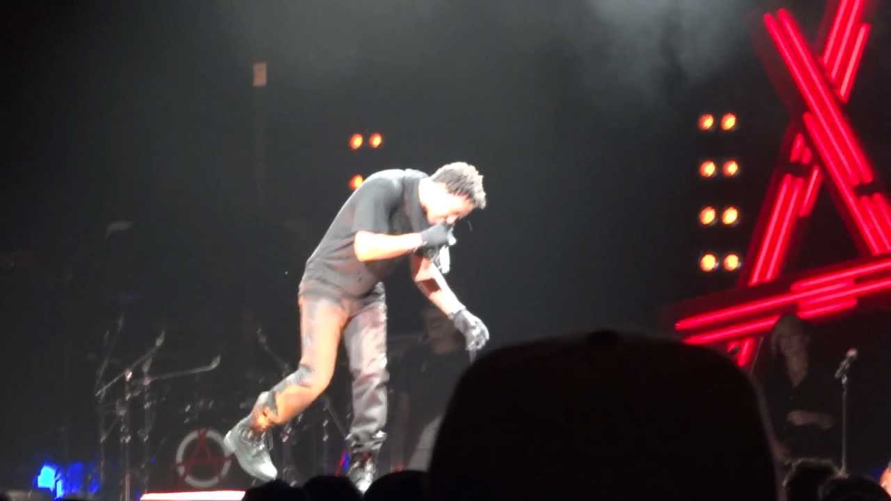 LUPE FIASCO - THE SHOW GOES ON - Generation Lasers Tour 2011 - Live in Milwaukee - HD
