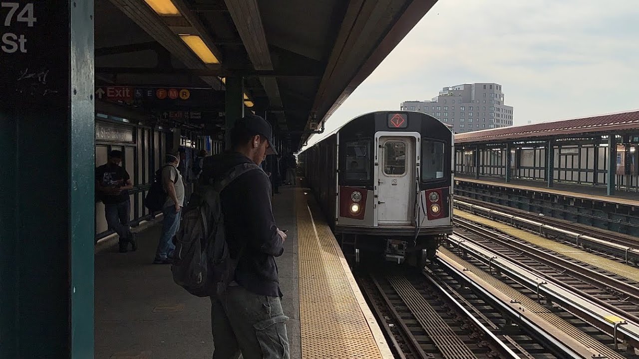 PM Rush Hour R188 7 Local/Express Trains At 74th Street Broadway