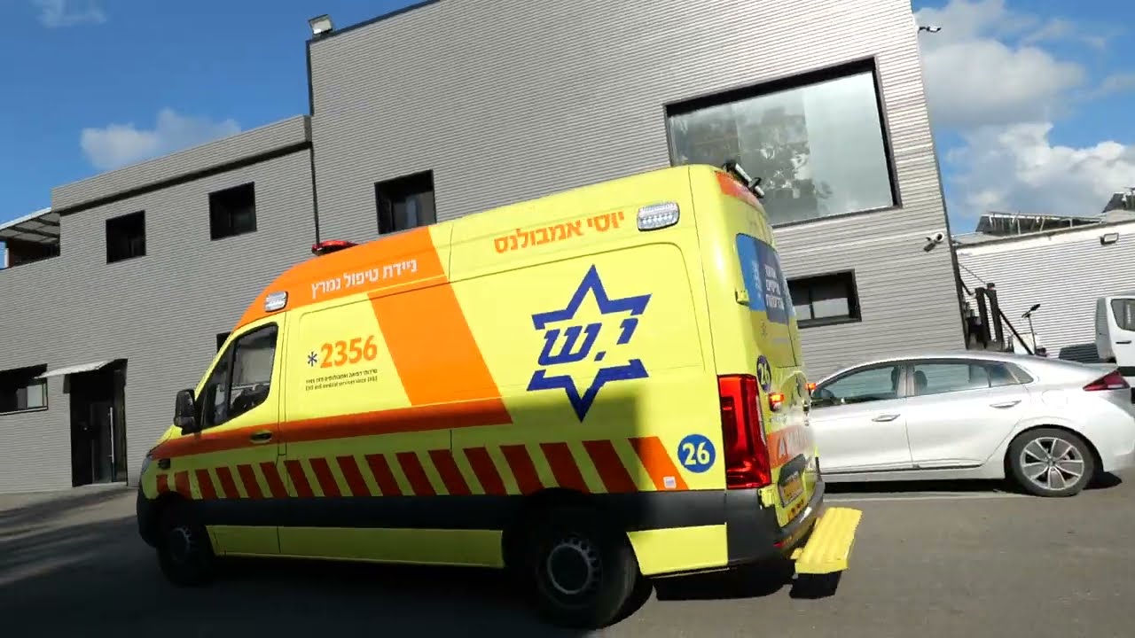 בניית אמבולנסים מצילי חיים: מבט בתוך מפעל שפר בר של חברת יוסי אמבולנס אל מאחורי הקלעים