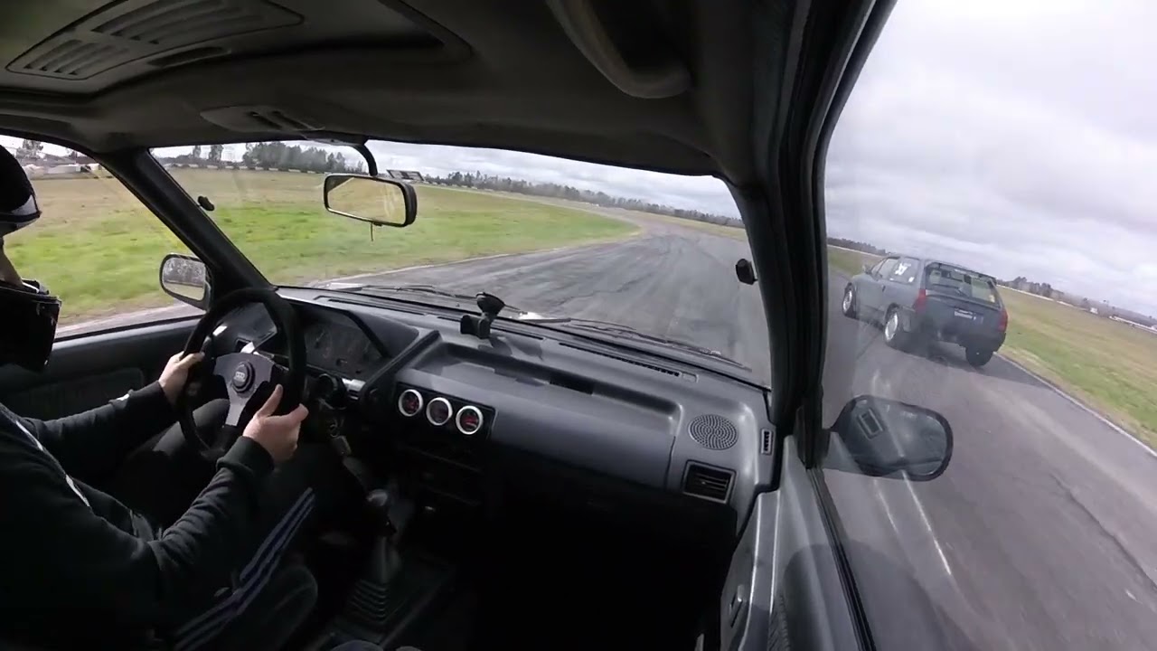 Daihatsu Charade GTti - Mouras Track Day - Family lap !!