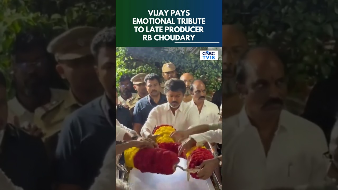 Emotional Moment: TVK Chief Vijay Cries While Paying Last Respects to RB Choudary | N18S