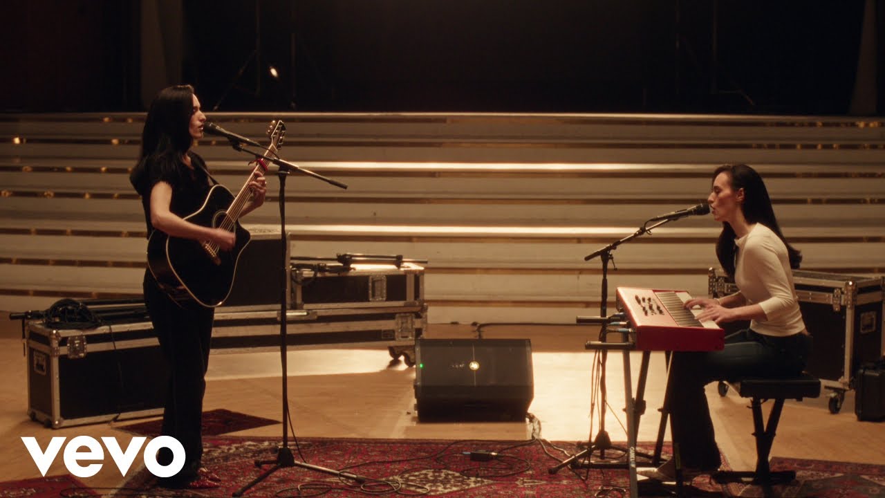 Dolder - Girl I Know (Live from The Borough Hall)