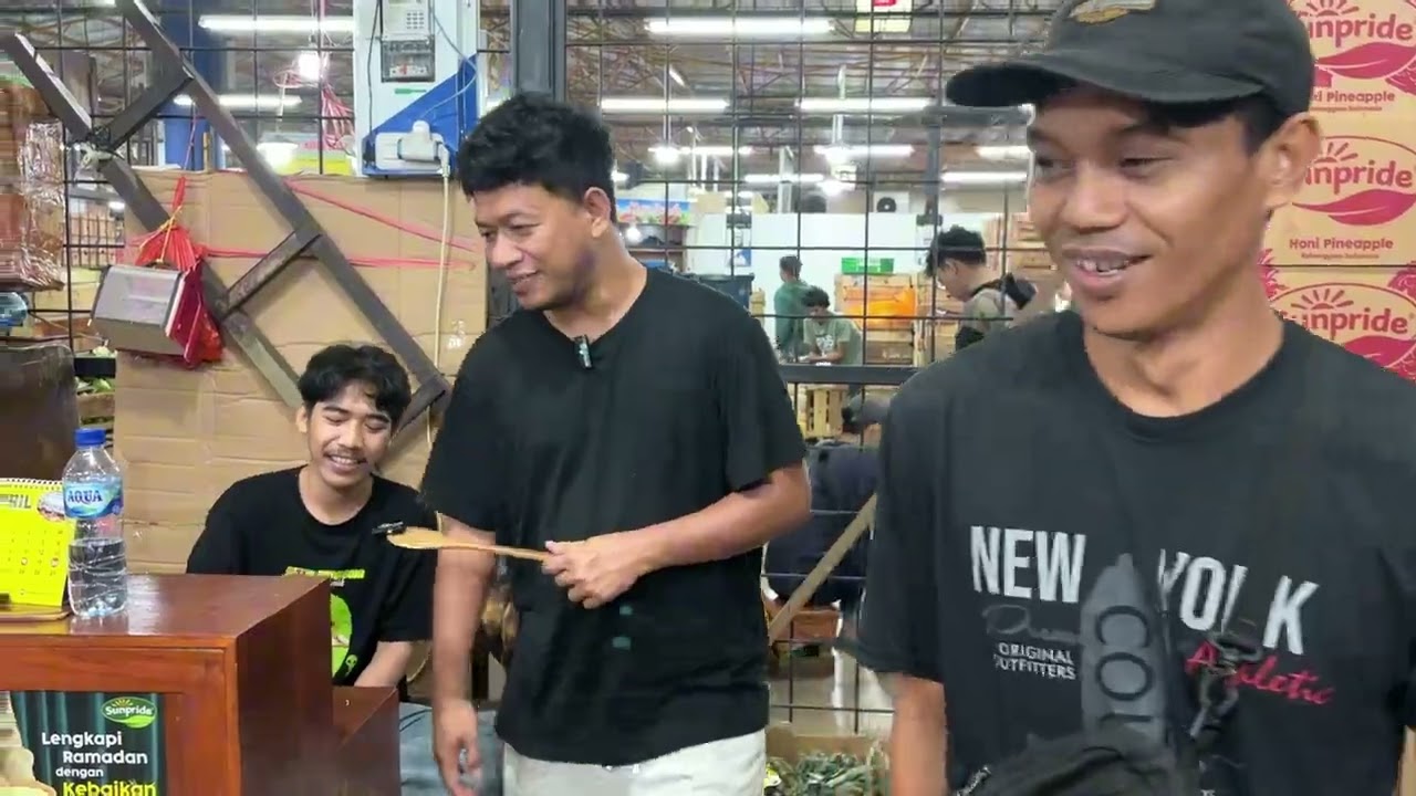 LANJUT BELANJA DI LOS BUAH DI MALAM PUASA
