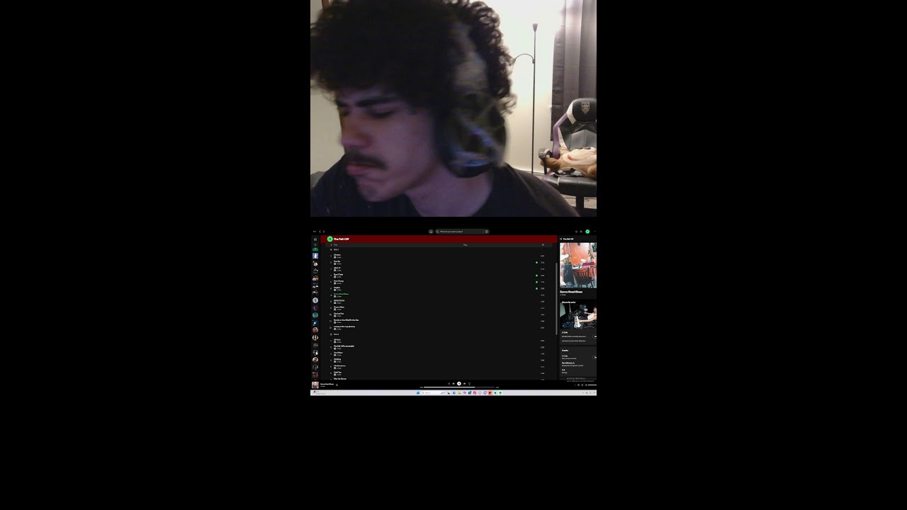 TERRARIA, DEN REACTIONS (Portrait)