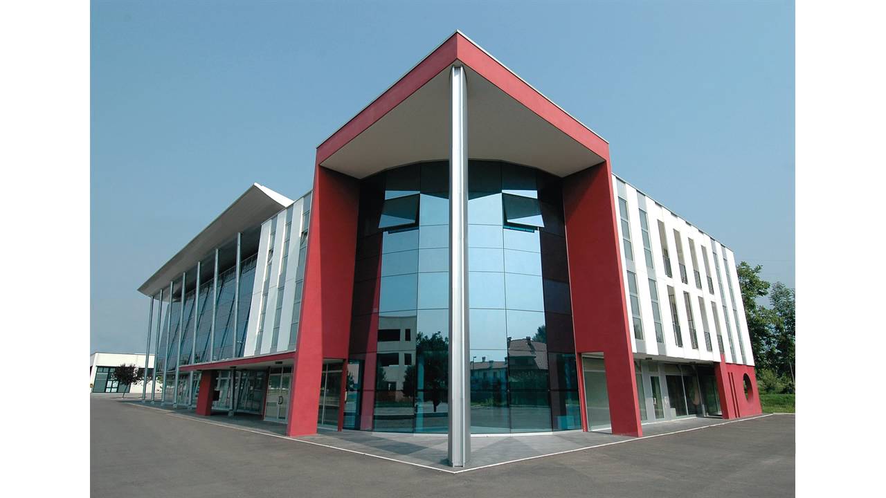 Nicolli - Structural glazing systems.