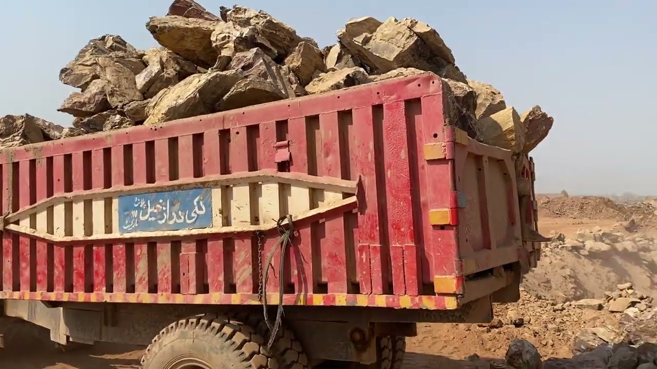 Unstoppable Crusher Machine Turning Huge Rocks into Gravel in Seconds.Giant in Action 😱#rockcrusher 