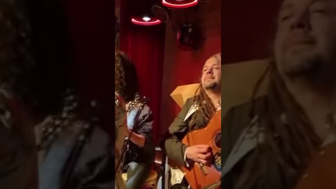 El cuarto de Tula Mix (Dile, ella me levantó, 123 María)