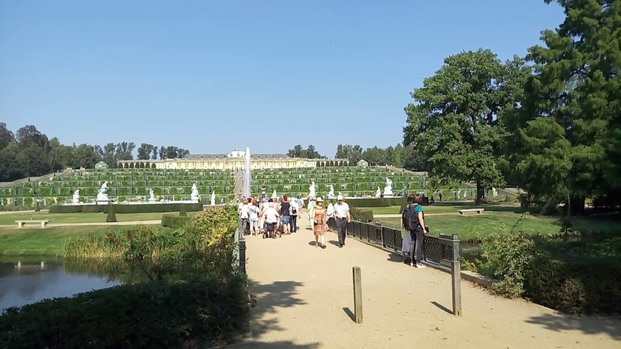 Сан-Суси́ дворец Фридриха Великого в Потсдаме. Sanssouci summer palace of Frederick the Great