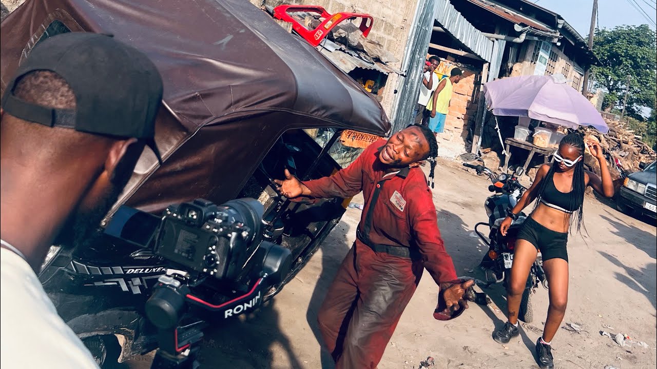 Dj Mombochi _ COURAGEUX / Making of /