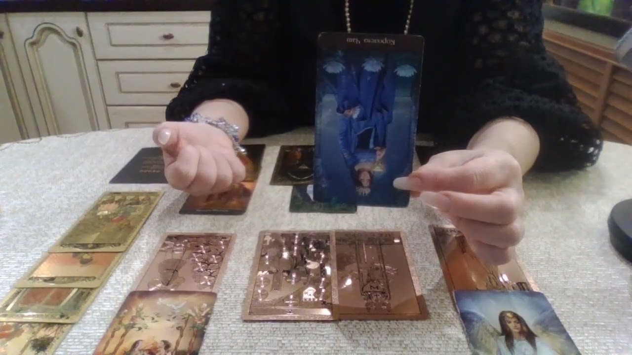 Лев Любовь и отношения Апрель 2026 для тех кто в паре и свободных