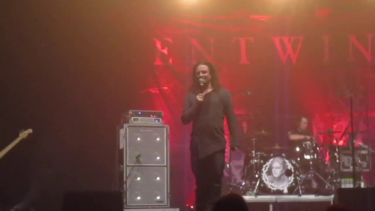 Entwine : Time of despair & Snow white suicide, Live at Teatria, Oulu, Lokakuussa 2019