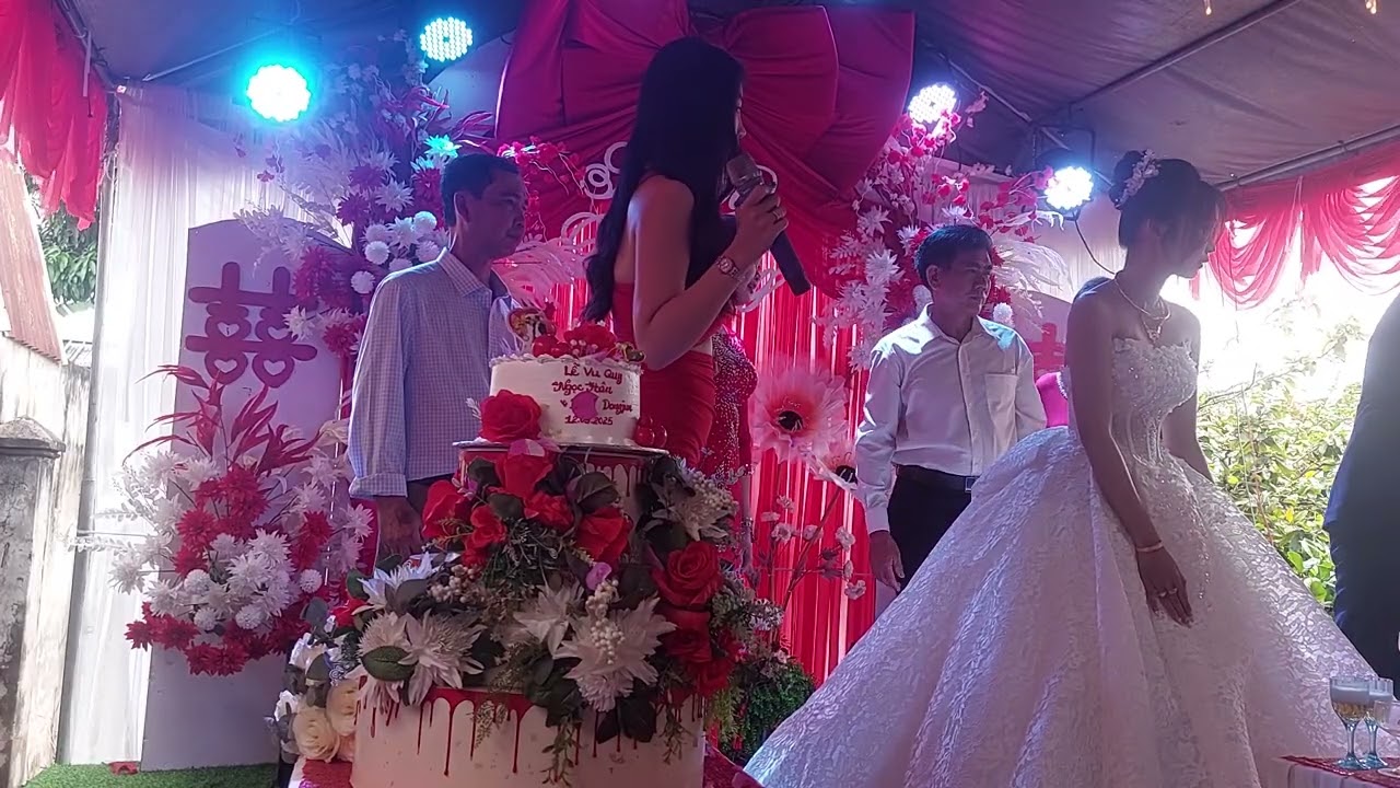 Lễ vu quy ngoc hân & hàng quốc