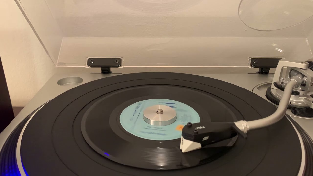 The Fleetwoods “Mr. Blue” “1959”
