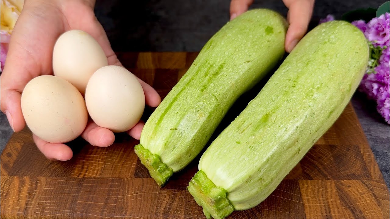 Zucchini mit Eiern schmeckt besser als Fleisch! Einfaches und leckeres Abendessenrezept!